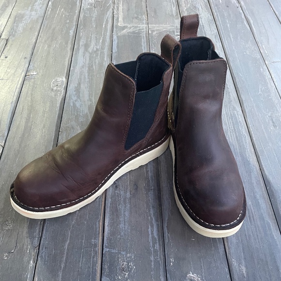 DANNER BULL RUN CHELSEA BOOTS - Picture 9 of 10